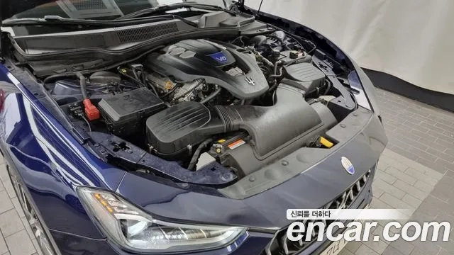 Maserati Ghibli id 2865782 из Кореи 16