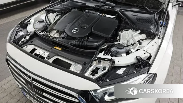 Mercedes-Benz E-Class W214 id 3571315 из Кореи 16