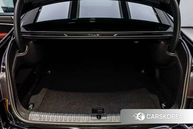 Audi A7L id 4353419 из Китая 30