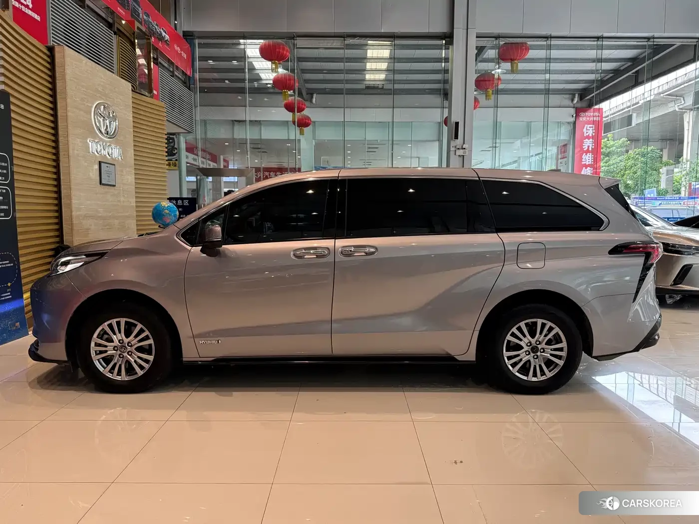 Toyota Sienna id 4547431 из Китая 21