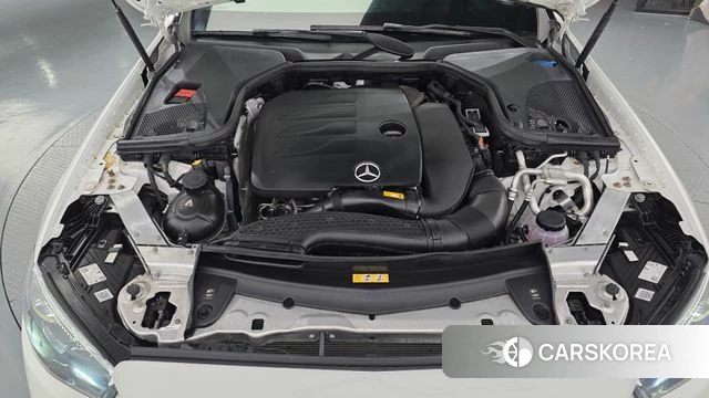 Mercedes-Benz E-Class W213 id 4712372 из Кореи 31