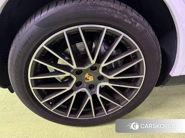 Porsche Cayenne (PO536) id 3893173 из Кореи 16