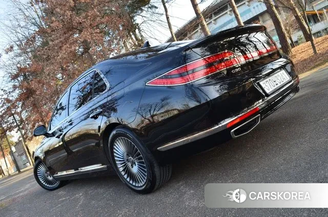 Genesis G90 id 3607398 из Кореи 16