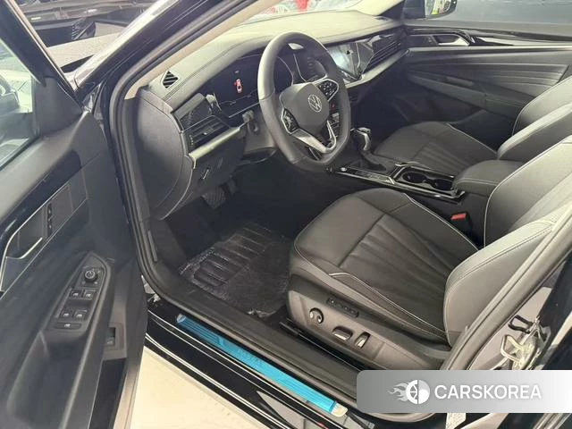 Volkswagen Passat 2024 Черный из Китая, фото 6