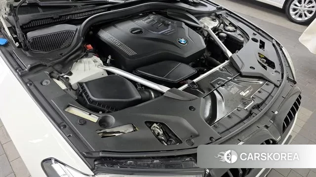 BMW 5 Series (G30) id 3702977 из Кореи 16