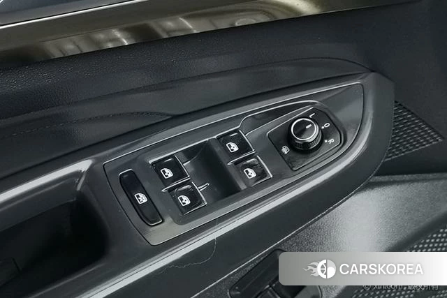 Volkswagen Passat id 4210330 из Китая 19