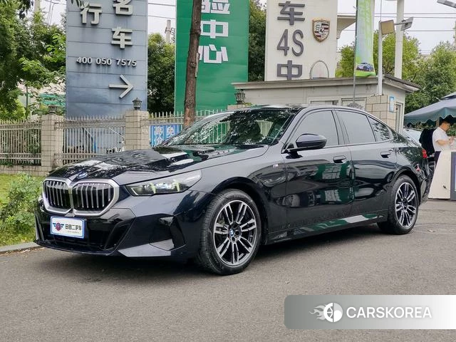 BMW 5 series (imported) 2025 Черный из Китая, фото 6
