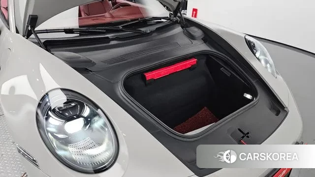 Porsche 911(992) id 2985204 из Кореи 16