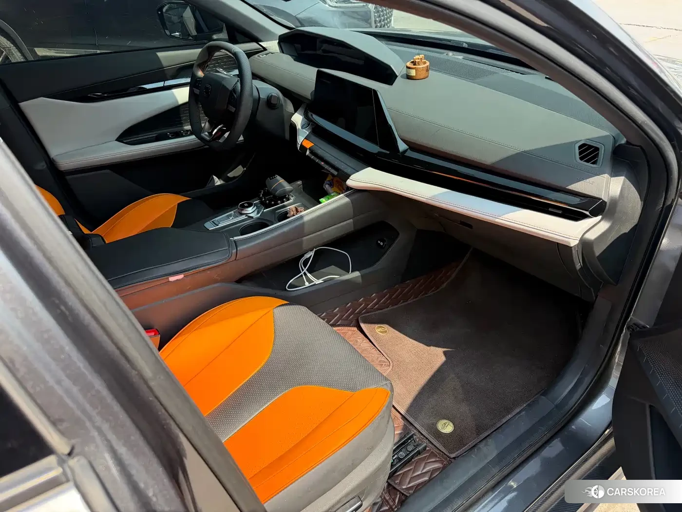 Chang'an Changan UNI-V Smart iDD 2024 Silver/gray из Китая, фото 6