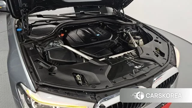 BMW 5 Series (G30) id 3357298 из Кореи 16