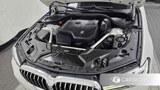 BMW 5 Series (G30) id 3467793 из Кореи 16