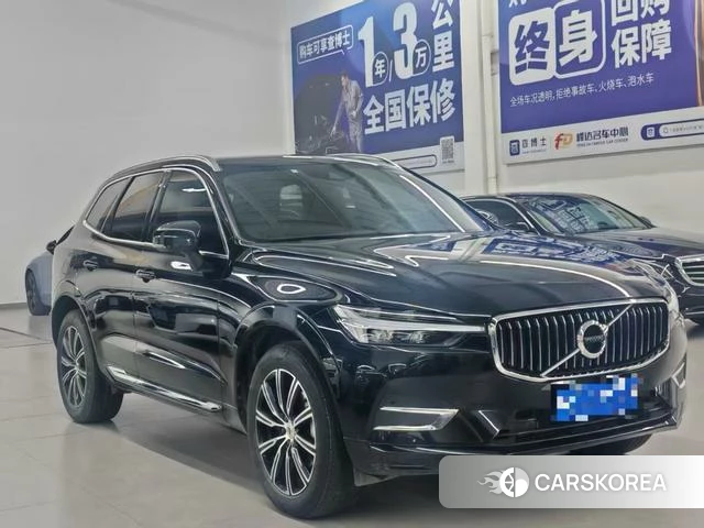 Volvo XC60 2021 Черный из Китая, фото 6