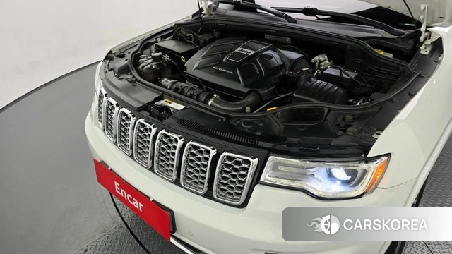Jeep Grand Cherokee id 4416711 из Кореи 28