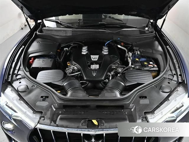 Maserati Levante id 4284104 из Кореи 16