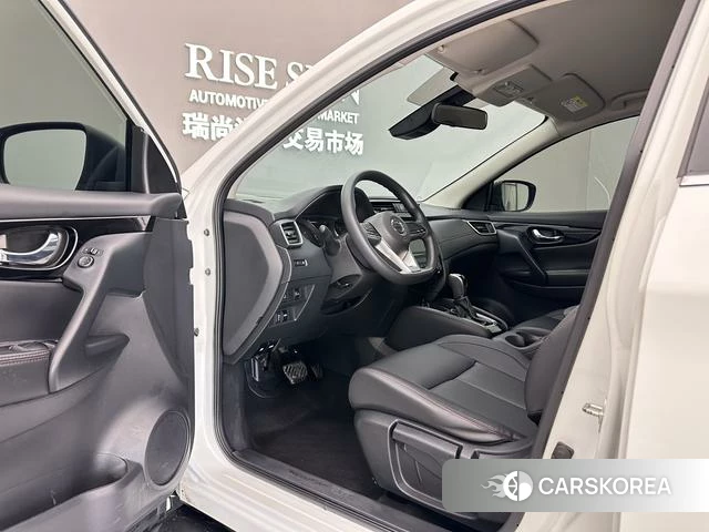 Nissan Qashqai 2023 Белый из Китая, фото 6