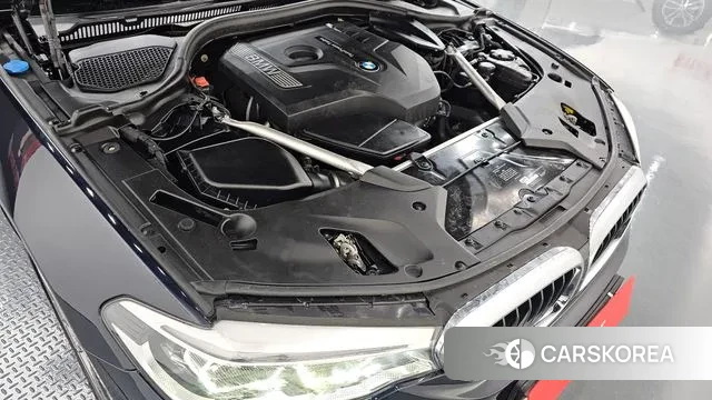 BMW 5 Series (G30) id 3397045 из Кореи 16