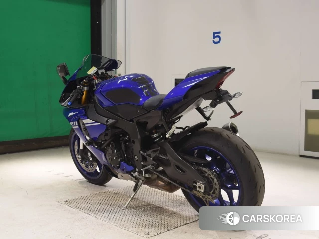 Yamaha YZF-R1 id 4386909 из Японии 6