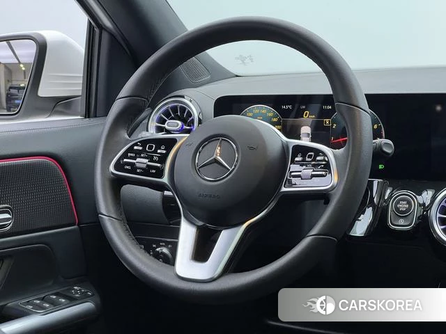 Mercedes-Benz GLA id 4208977 из Китая 25