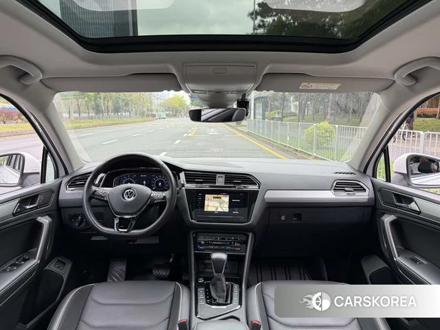 Volkswagen Tiguan L PHEV id 4277240 из Китая 17