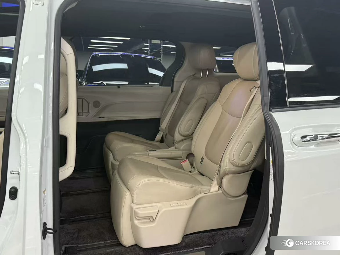 Toyota Saina id 4485491 из Китая 8