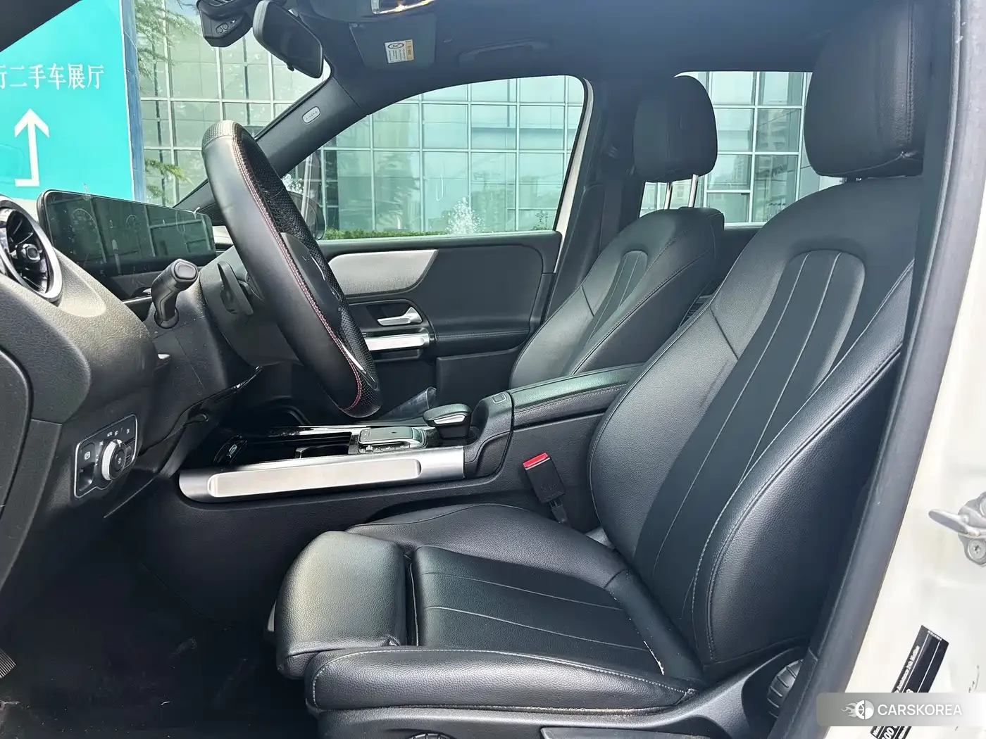Mercedes-Benz GLB 2022 Белый из Китая, фото 6