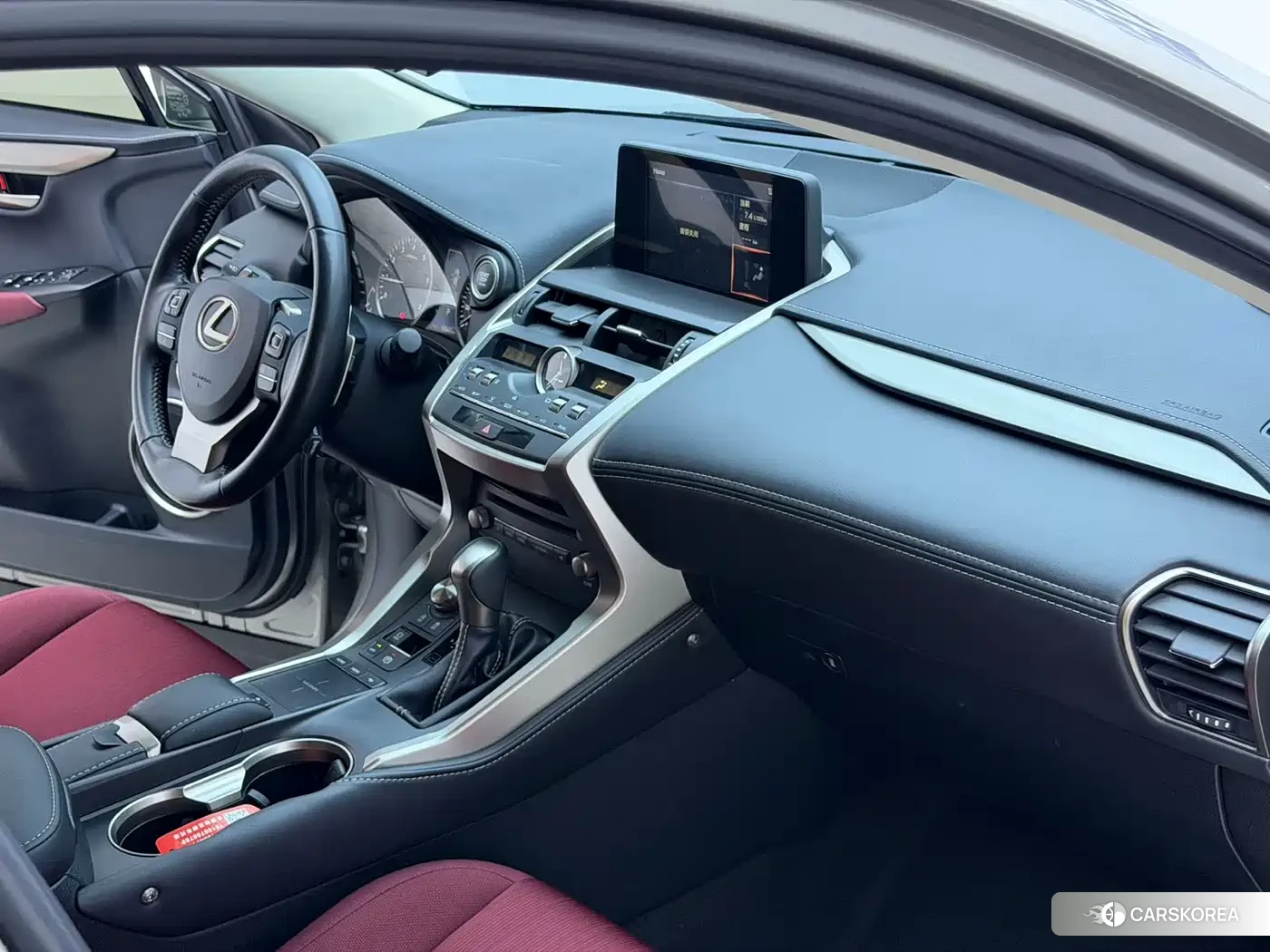 Lexus NX id 4548294 из Китая 18