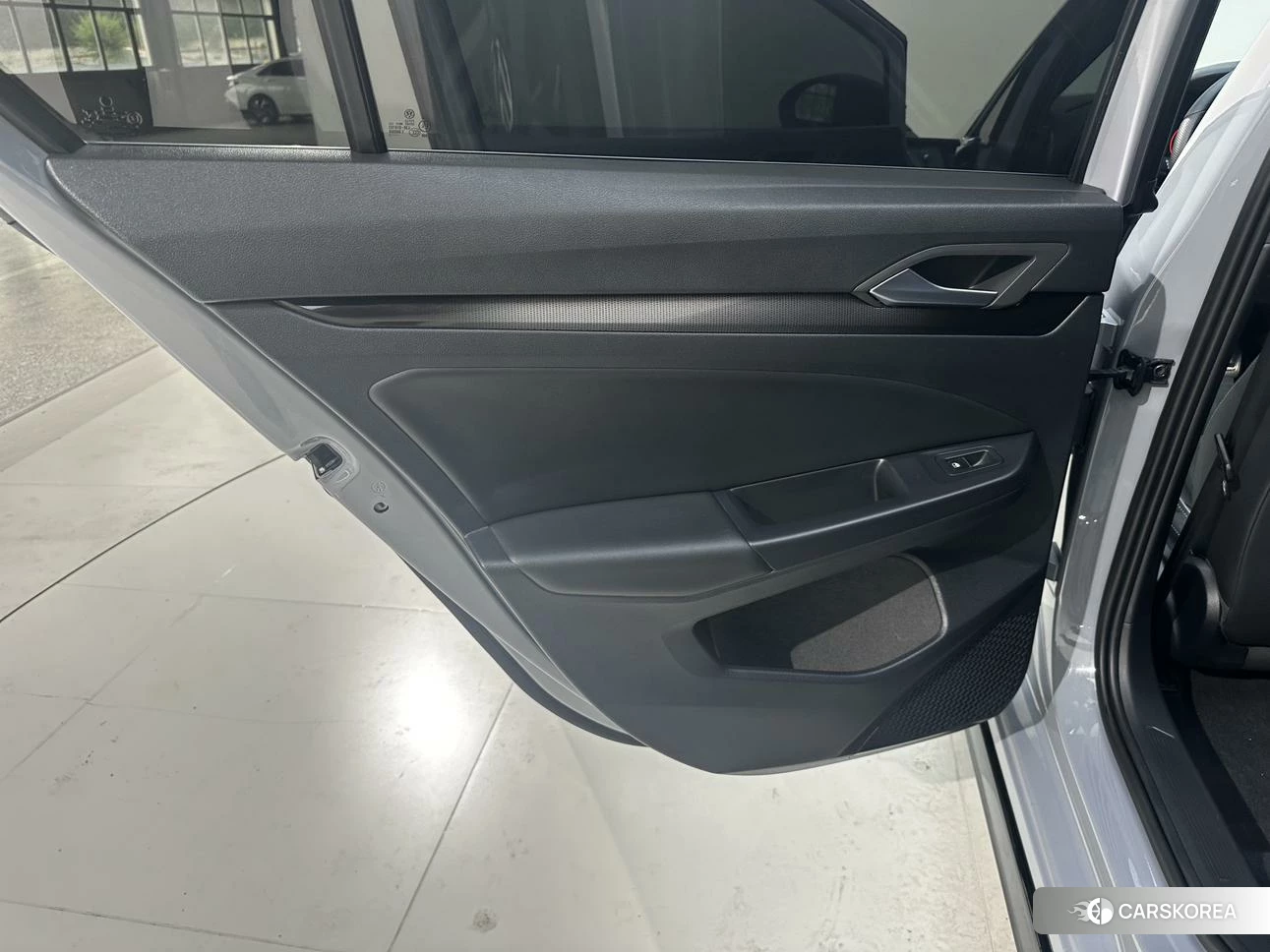 Volkswagen Golf id 4512673 из Китая 24