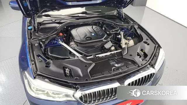 BMW 5 Series (G30) id 3504823 из Кореи 16