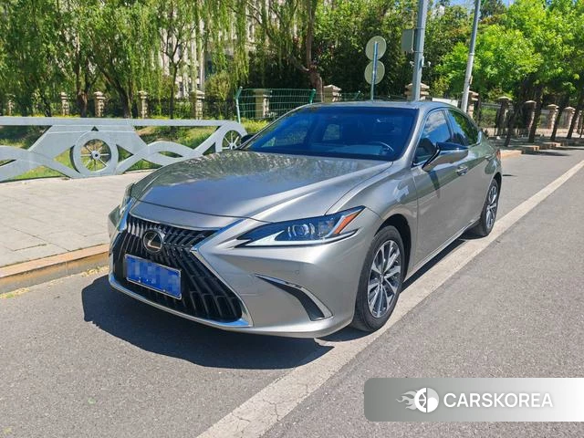 Lexus ES id 4272279 из Китая 20