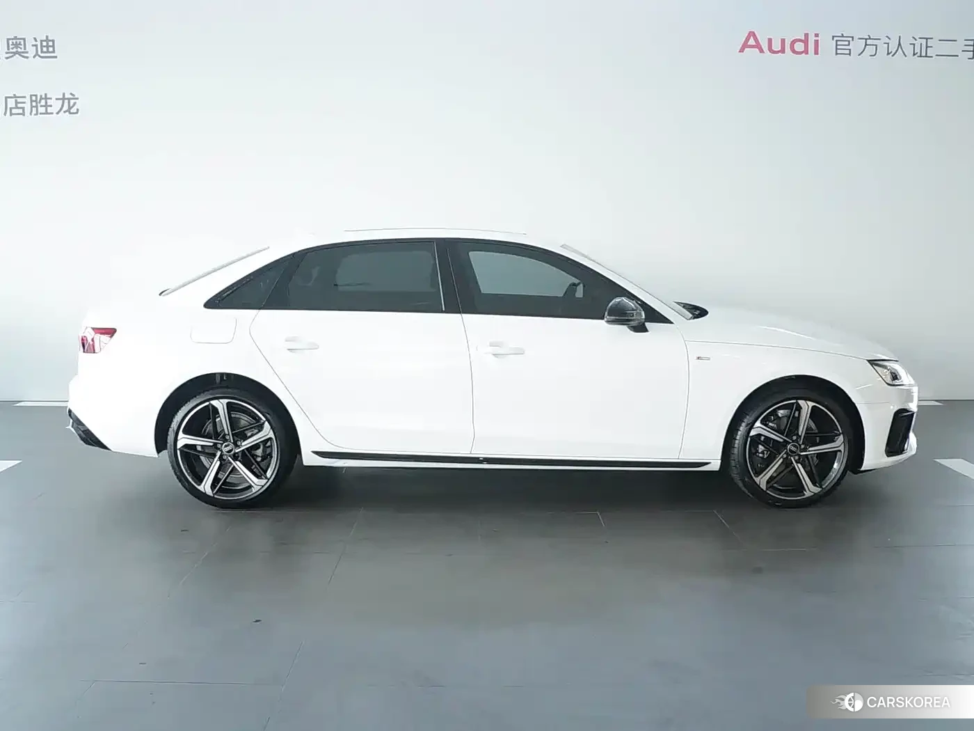 Audi A4L 2024 Белый из Китая, фото 6