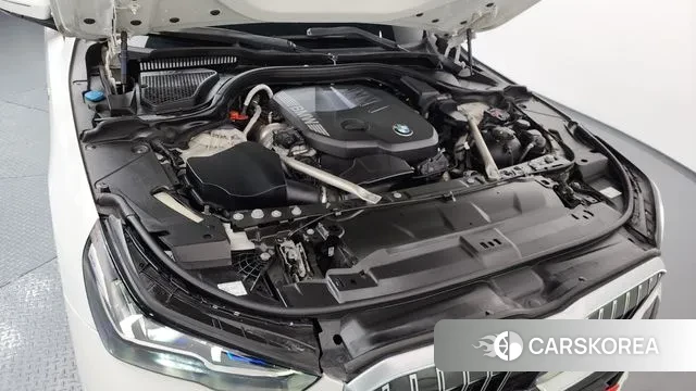 BMW 5 Series (G60) id 3565858 из Кореи 16