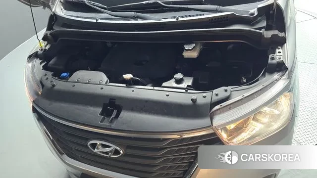 Hyundai The New Grand Starex id 3336390 из Кореи 16