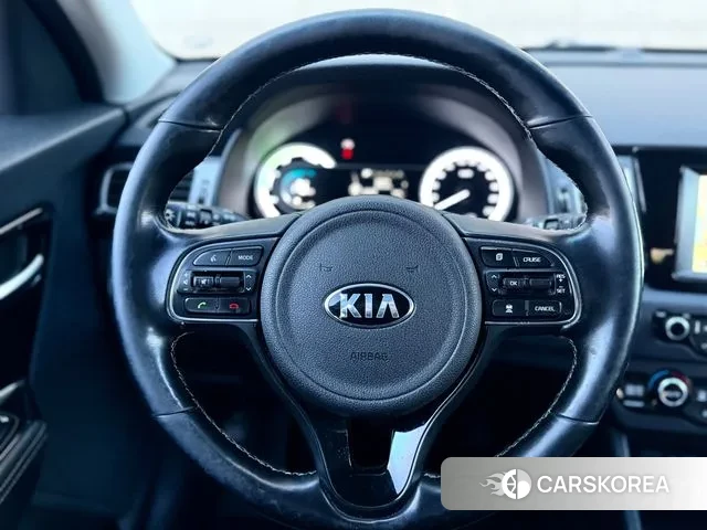Kia Niro id 3608456 из Кореи 13