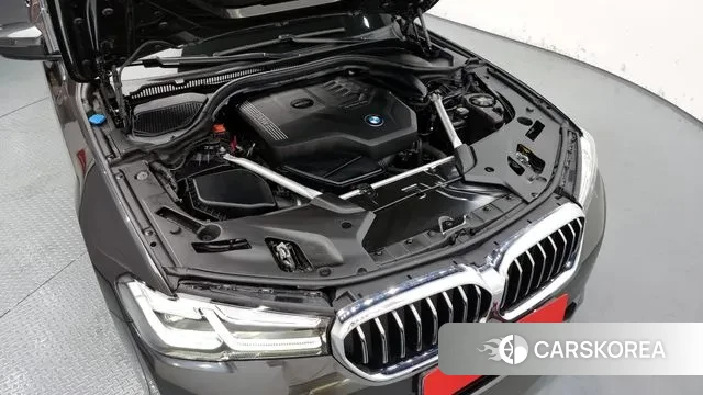 BMW 5 Series (G30) id 3003278 из Кореи 16