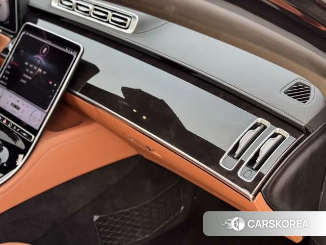 Mercedes-Benz Maybach S-class id 4374701 из Китая 14