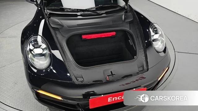 Porsche 911(992) id 4618992 из Кореи 28