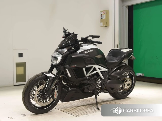 Ducati DIAVEL CARBON 2014 из Японии, фото 4