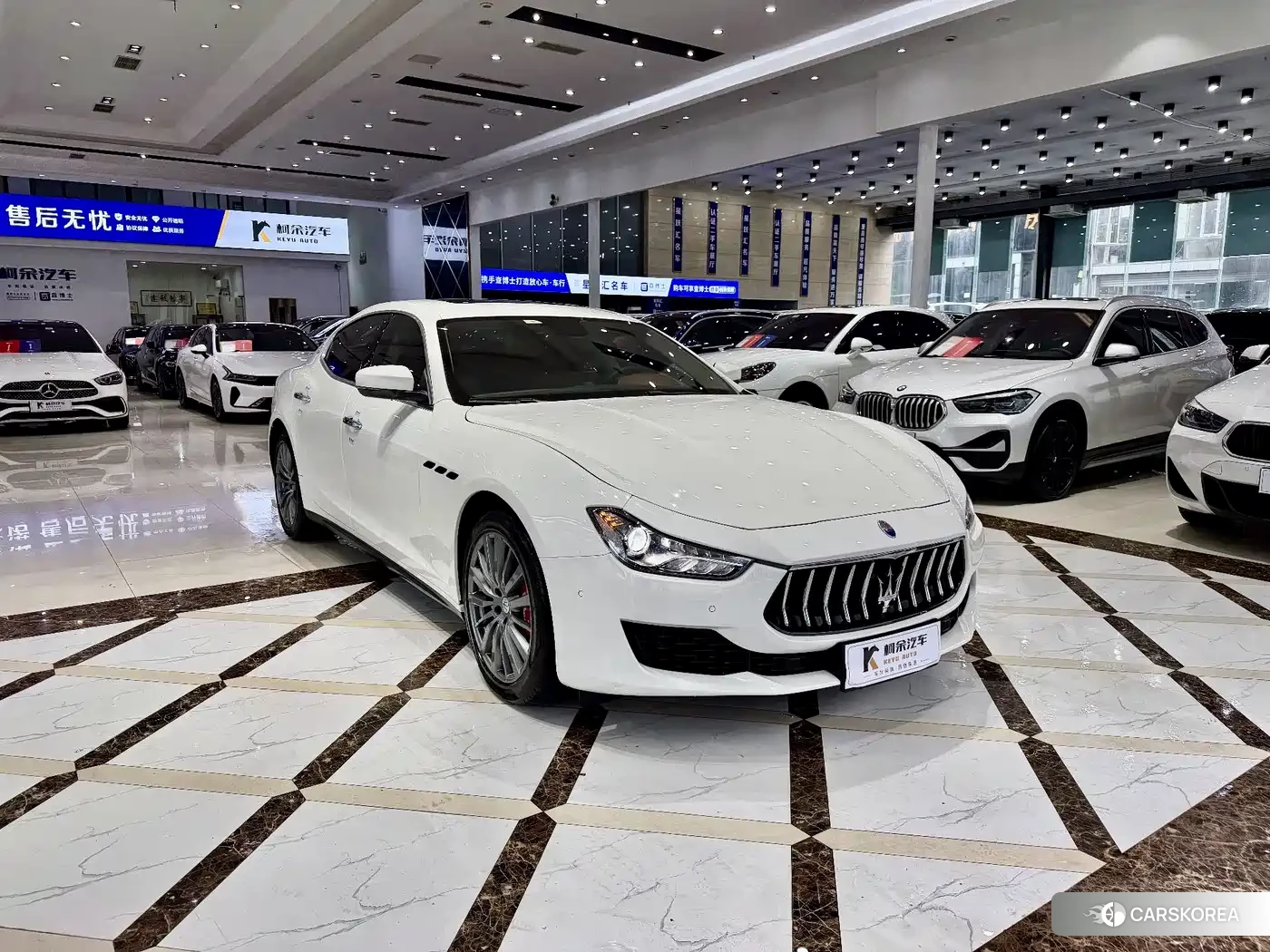 Maserati Ghibli id 4539454 из Китая 15