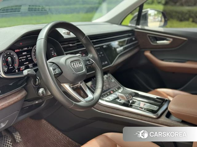 Audi Q7 id 4336279 из Китая 15