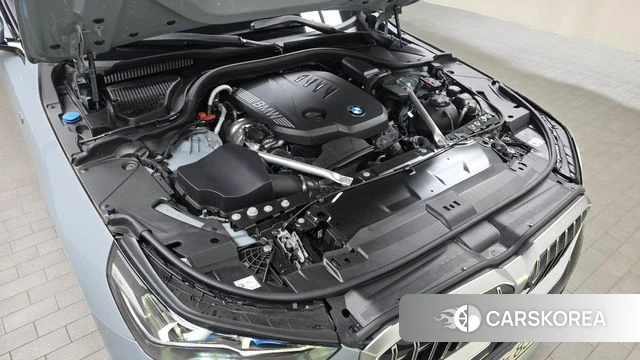 BMW 5 Series (G60) id 4505814 из Кореи 29