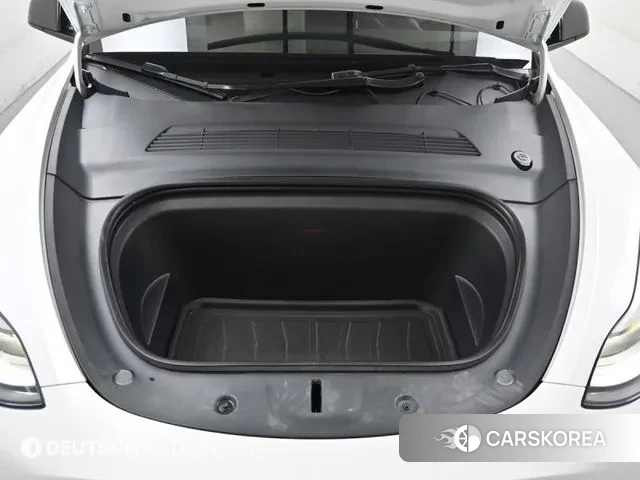 Tesla Model Y id 3032555 из Кореи 16