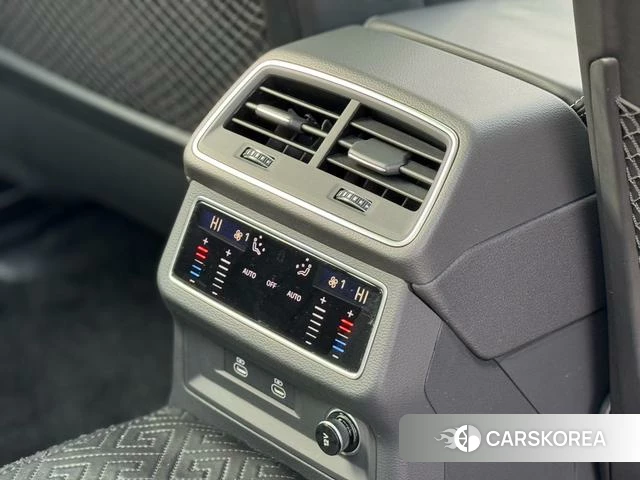 Audi A6L id 4277523 из Китая 13