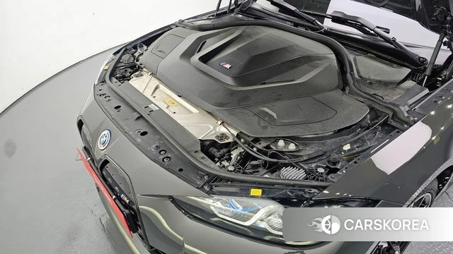 BMW i4 id 4329855 из Кореи 16