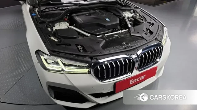 BMW 5 Series (G30) id 3360991 из Кореи 16