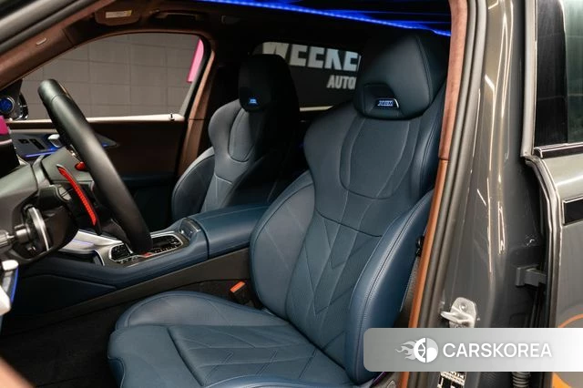 BMW XM (G09) 2024 Серый из Кореи, фото 6