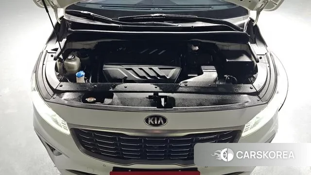 Kia The New Carnival id 3573426 из Кореи 16