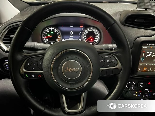 Jeep Renegade id 4362386 из Кореи 15