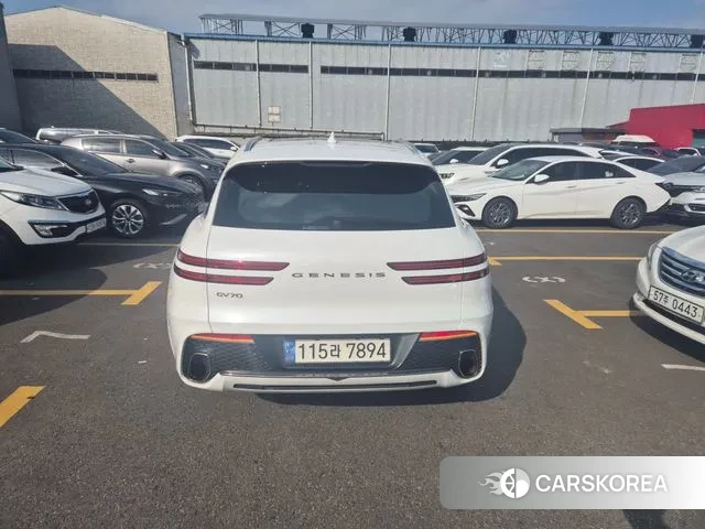 Genesis GV70 id 3340285 из Кореи 16