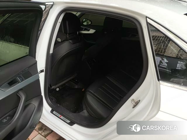 Audi A4L 2024 Белый из Китая, фото 6