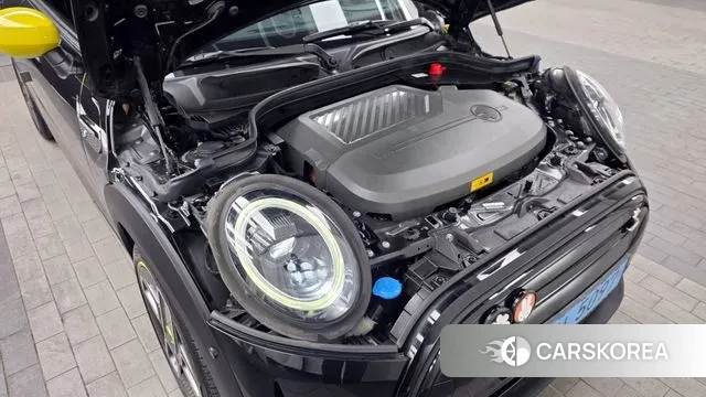 Mini Cooper Electric id 3770983 из Кореи 16